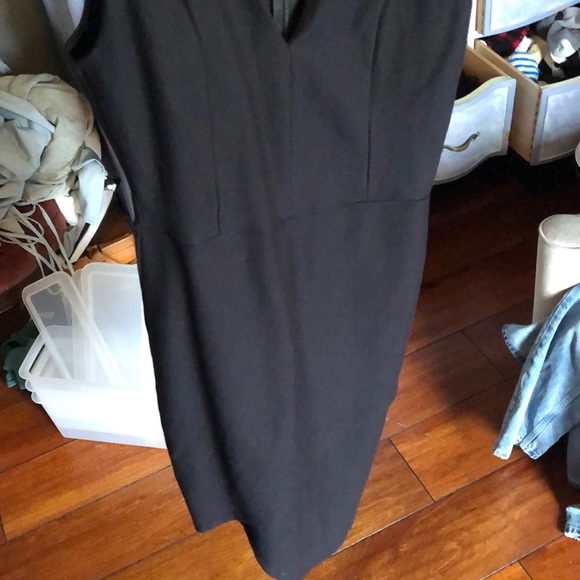 Black asymmetrical dress - Picture 3 of 3